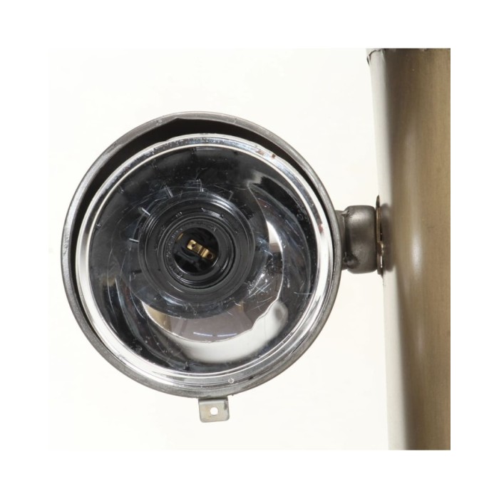 Lampe murale en forme de tracteur Fer