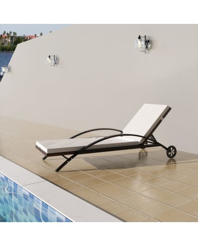 Chaise longue avec coussin et roues Résine tressée Marron