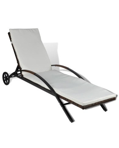 Chaise longue avec coussin et roues Résine tressée Marron